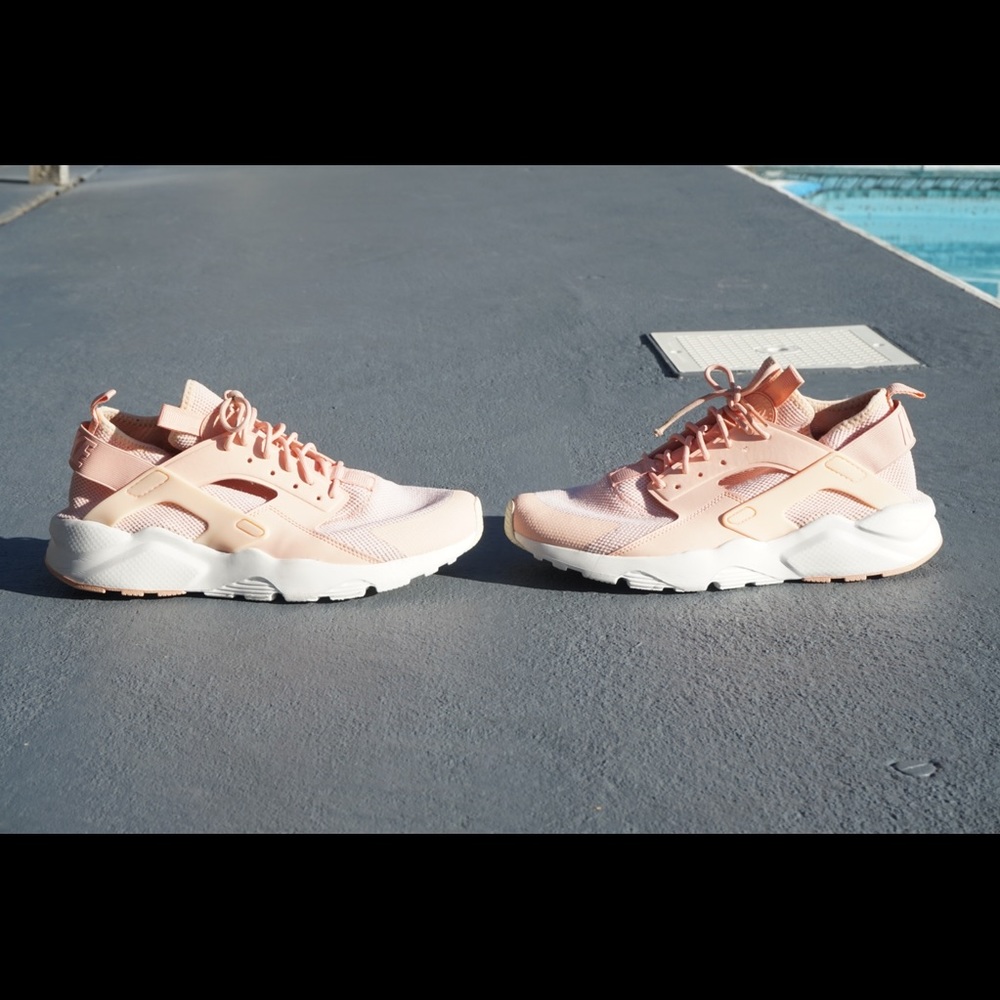 Nike Pink PS Air Huarache Run